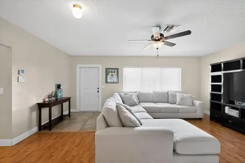 301 Se 3rd Street Deerfield Beach FL 33441