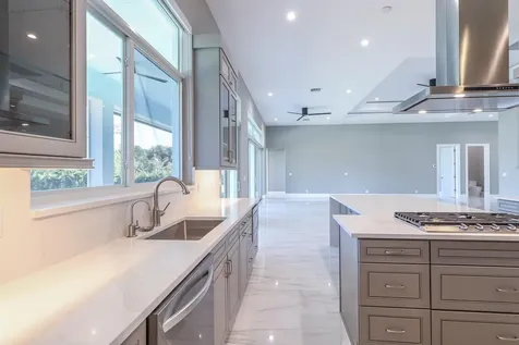 7595 155th Place Palm Beach Gardens FL 33418