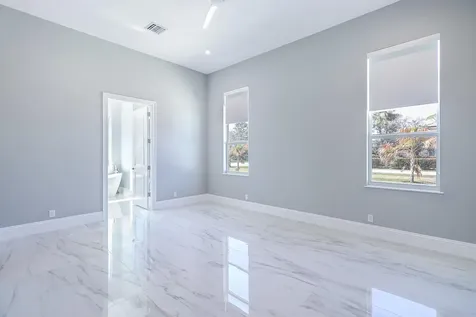 7595 155th Place Palm Beach Gardens FL 33418