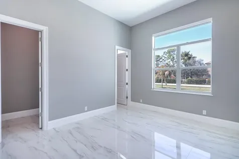 7595 155th Place Palm Beach Gardens FL 33418
