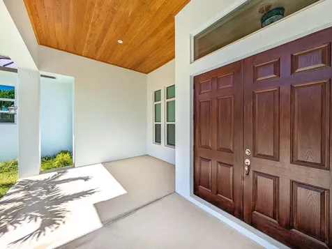 7595 155th Place Palm Beach Gardens FL 33418