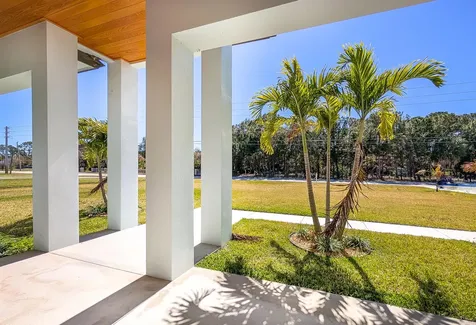 7595 155th Place Palm Beach Gardens FL 33418