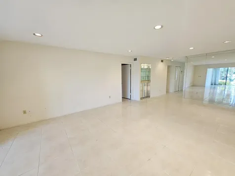 21815 Arriba Real Boca Raton FL 33433