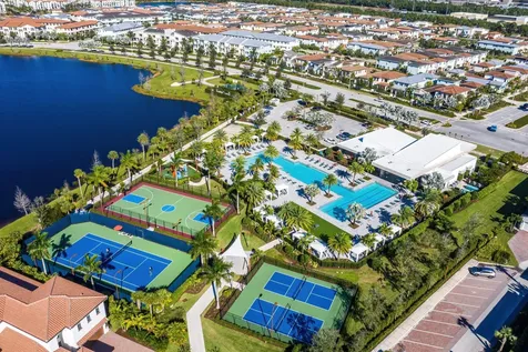 8063 Hobbes Way Palm Beach Gardens FL 33418