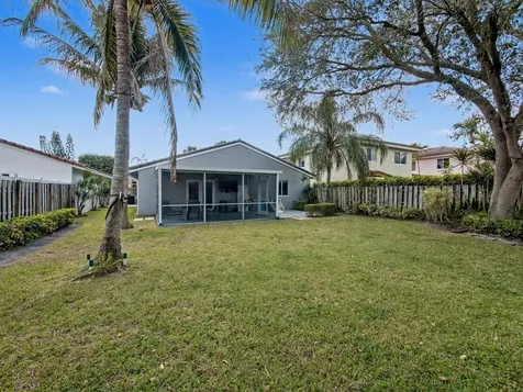 4073 Nw 2nd Lane Delray Beach FL 33445