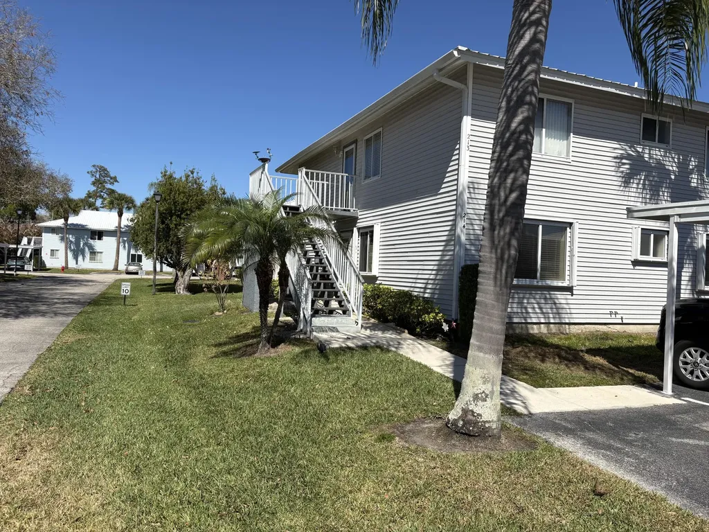 214 Se Village Drive Port Saint Lucie FL 34952