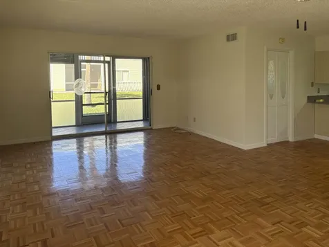 214 Se Village Drive Port Saint Lucie FL 34952