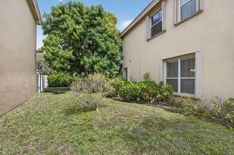 5002 Victoria Circle West Palm Beach FL 33409