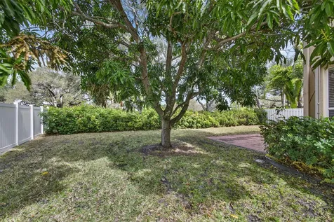 5002 Victoria Circle West Palm Beach FL 33409
