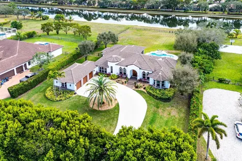 8880 S Kendale Circle Lake Worth FL 33467