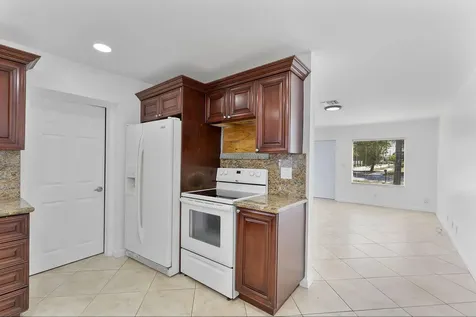 105 NW 7th Court Deerfield Beach FL 33441