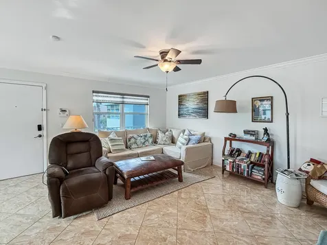 334 Piedmont G Delray Beach FL 33484