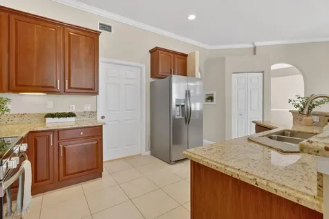 2846 Se Eagle Drive Port Saint Lucie FL 34984