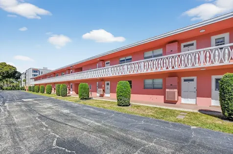 300 Ne 20th Street Boca Raton FL 33431