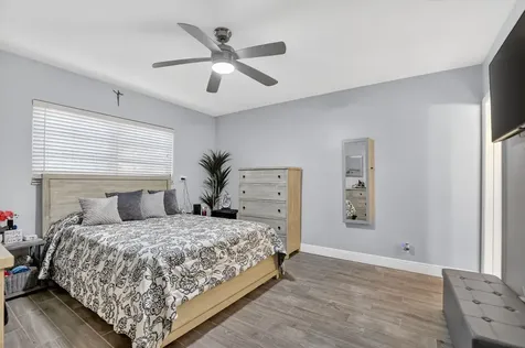300 Ne 20th Street Boca Raton FL 33431
