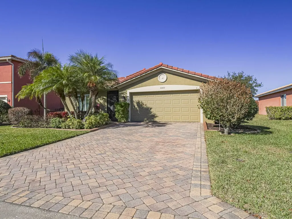 5563 43rd Court Vero Beach FL 32967