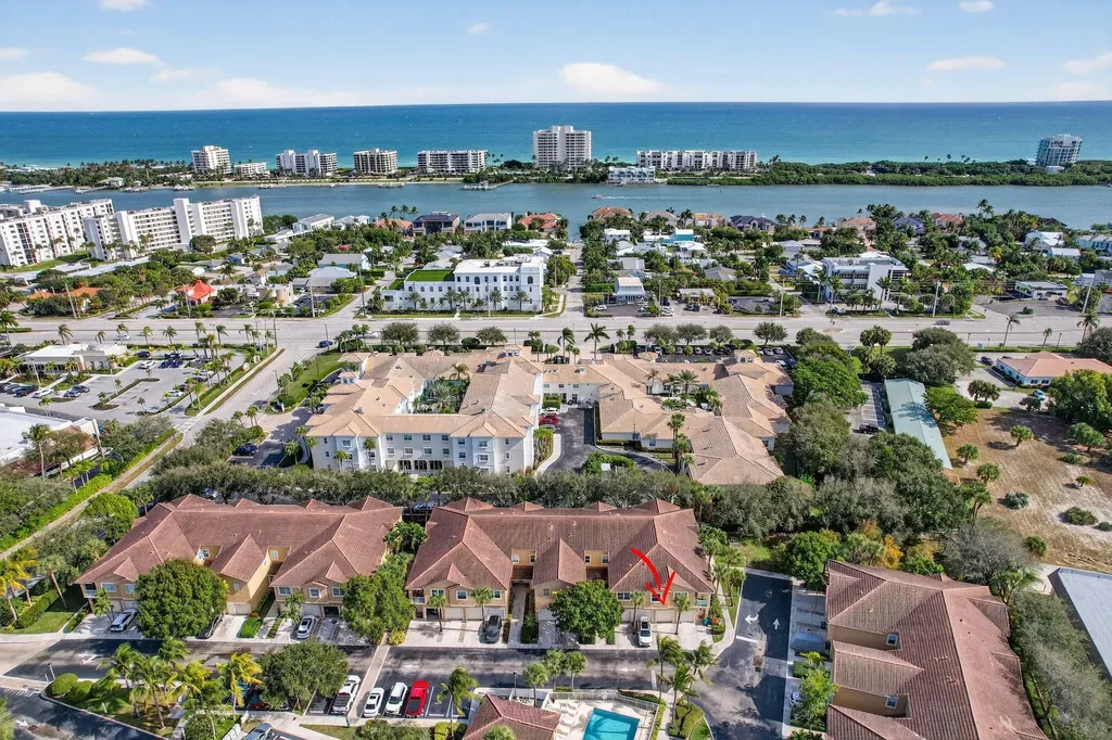 160 Village Boulevard Tequesta FL 33469