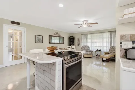 4530 Nw 4th Street Delray Beach FL 33445