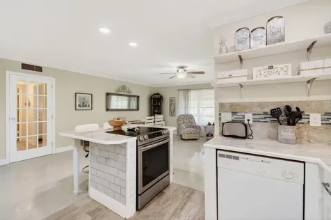 4530 Nw 4th Street Delray Beach FL 33445