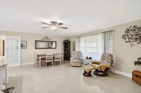 4530 Nw 4th Street Delray Beach FL 33445