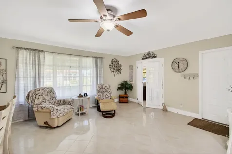 4530 Nw 4th Street Delray Beach FL 33445