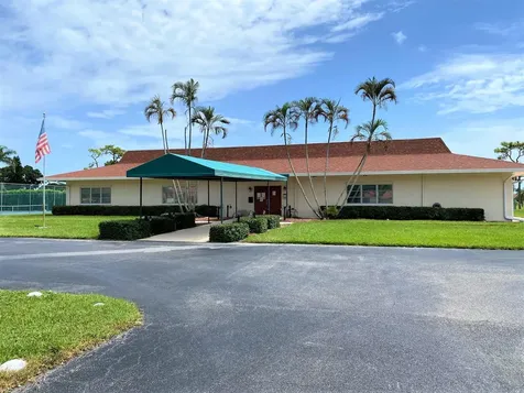 4530 Nw 4th Street Delray Beach FL 33445