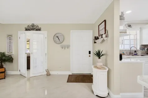 4530 Nw 4th Street Delray Beach FL 33445