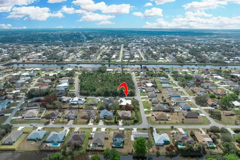 2301 Sw Lawford Street Port Saint Lucie FL 34953