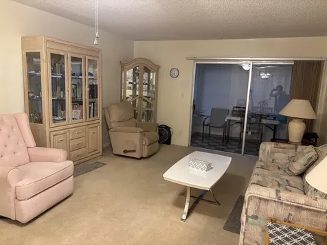 24 Golfs Edge D West Palm Beach FL 33417