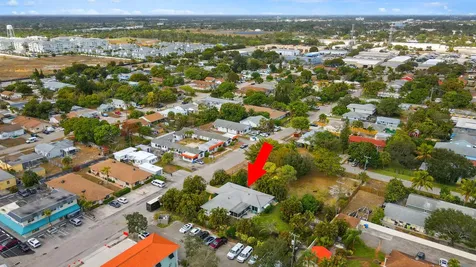 420 N 5th Street Lantana FL 33462