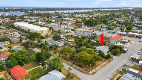 420 N 5th Street Lantana FL 33462
