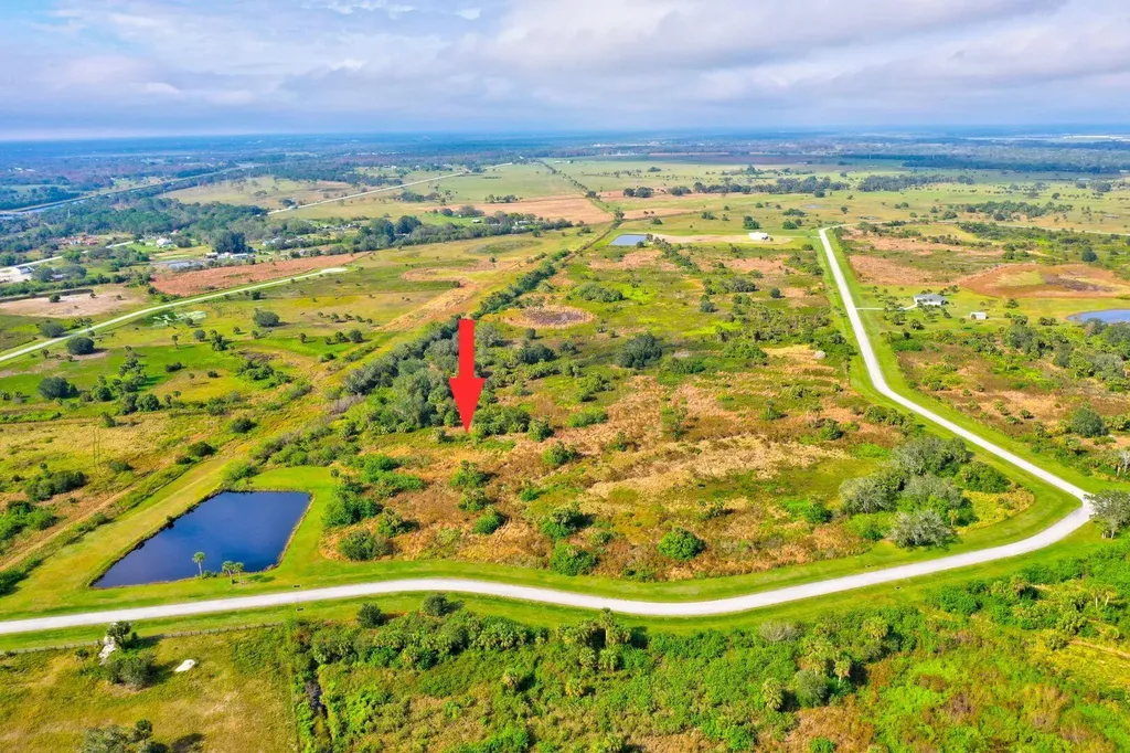 2831 SE 67th Place Okeechobee FL 34974