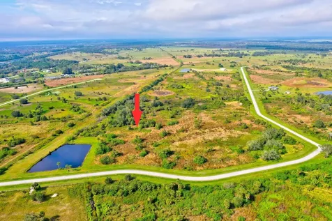 2831 SE 67th Place Okeechobee FL 34974