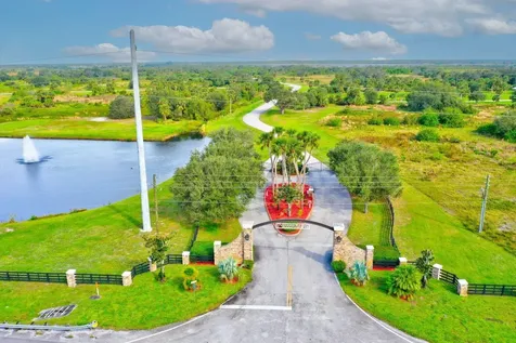 2831 SE 67th Place Okeechobee FL 34974