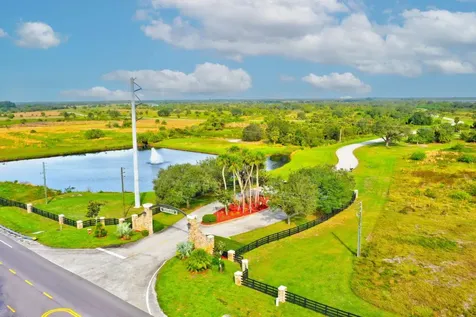 2831 SE 67th Place Okeechobee FL 34974