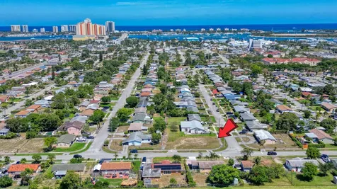 398 W 23rd Street Riviera Beach FL 33404