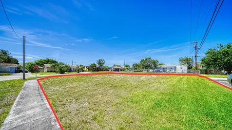 398 W 23rd Street Riviera Beach FL 33404