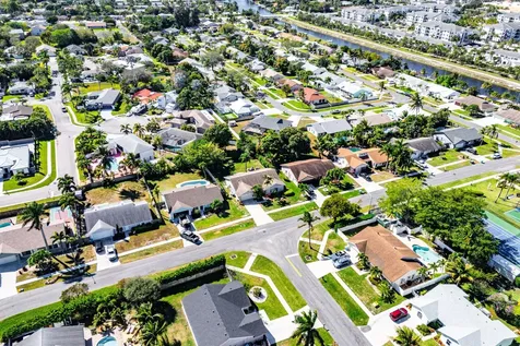 838 Nw 9th Way Boynton Beach FL 33426