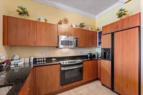 806 E Windward Way Lantana FL 33462