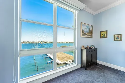 806 E Windward Way Lantana FL 33462
