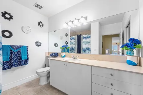 806 E Windward Way Lantana FL 33462