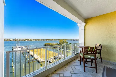 806 E Windward Way Lantana FL 33462