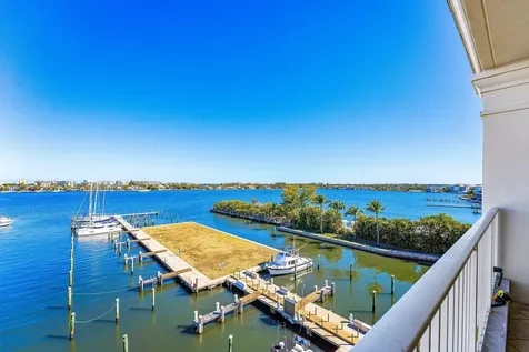 806 E Windward Way Lantana FL 33462