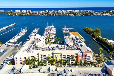 806 E Windward Way Lantana FL 33462