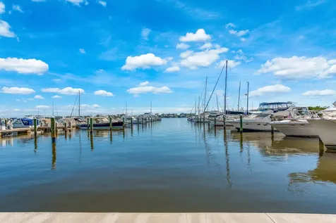806 E Windward Way Lantana FL 33462
