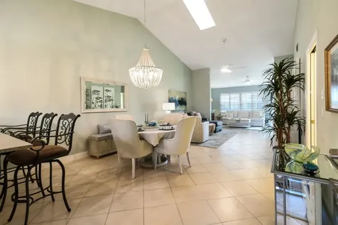 7852 Se Sugar Sand Circle Hobe Sound FL 33455