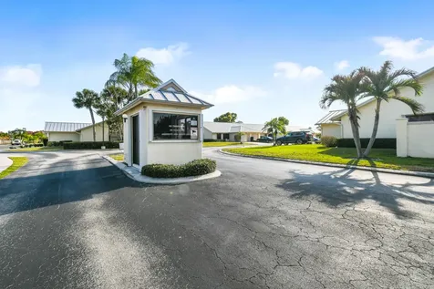 7852 Se Sugar Sand Circle Hobe Sound FL 33455