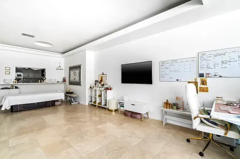 5601 Collins Avenue Miami Beach FL 33140