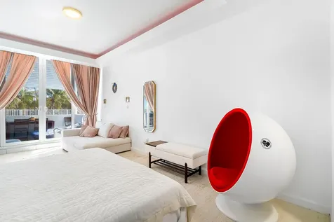 5601 Collins Avenue Miami Beach FL 33140