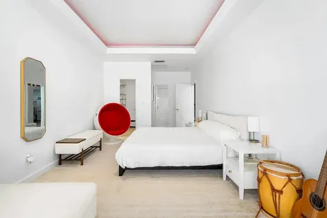 5601 Collins Avenue Miami Beach FL 33140